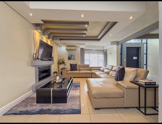 5 BEDROOM HOUSE FOR SALE IN AMANDASIG